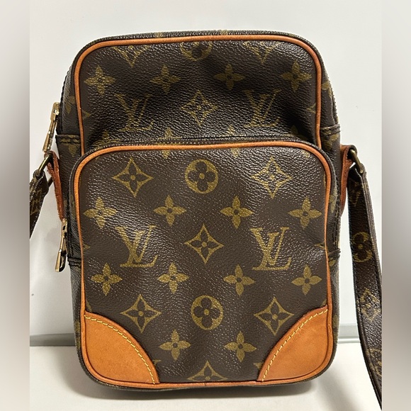 Louis Vuitton Monogram Amazone Bag. 
Like new condition
Authentic LV - Picture 1 of 11